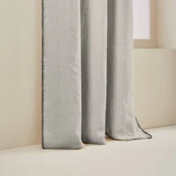 Rideau à Oeillets Noirs NINO 17 Rideau à Oeillets Noirs NINO -BRILLIANT Soldes Magasin 06affc9f6ae748ec87ab98a11fe0ce53