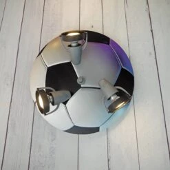 Lampe Enfant Football IV -BRILLIANT Soldes Magasin 1000364738 230124 021 MOOD DETAILS P000000001000364738 mood