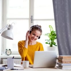 Lot De 4 Rideaux Avec Motifs 175x135 Cm 10 Lot De 4 Rideaux Avec Motifs 175x135 Cm -BRILLIANT Soldes Magasin 3a3a28e500534a0b94d15d9cf87959c2 1