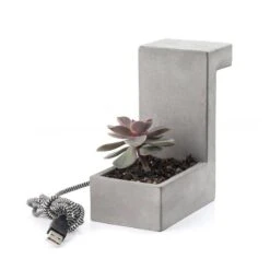 Lampe Et Pot à Fleur De Bureau En Béton -BRILLIANT Soldes Magasin 84d57e0fbfac4a58b4ee17583e8b160e